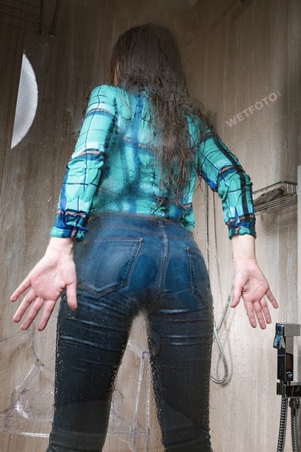Wetlook By Seductive Girl In Soaking Wet Skinny Jeans And Pantyhose Wetlook One