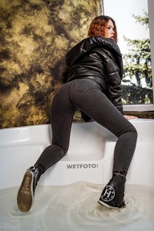 #642 - Hot Fully Clothed Girl Takes a Bath and Gets Wet in Jeans, Pantyhose and Winter Jacket