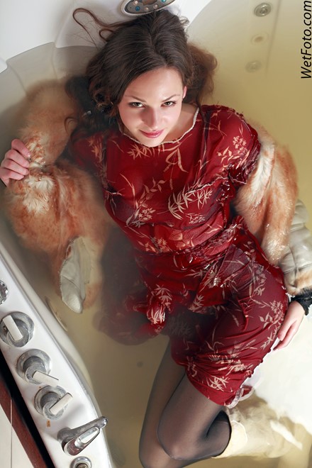 Wetlook By Girl In Fur Coat Dress Tights And Leather Boots In Jacuzzi Wetlookone