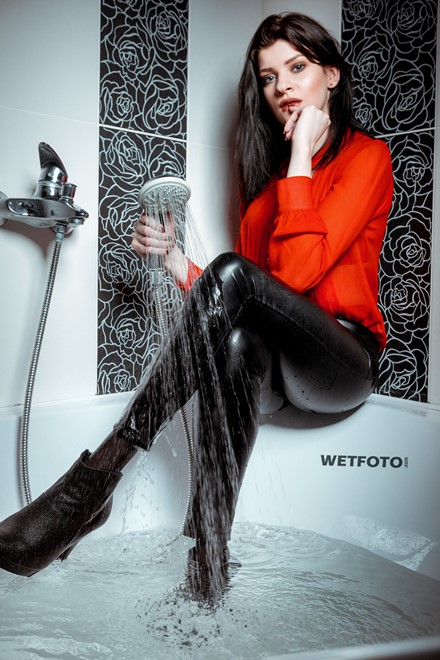 Wetlook By Hot Brunette Girl In Fully Wet Sexy Leggings And High Heels